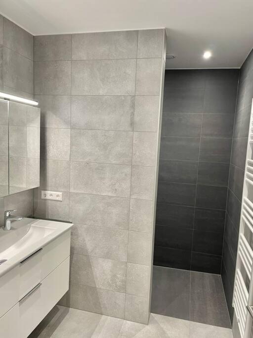 New & Large 1 Bedroom In Center-terrace & Parking - 142-100 * Luxembourg