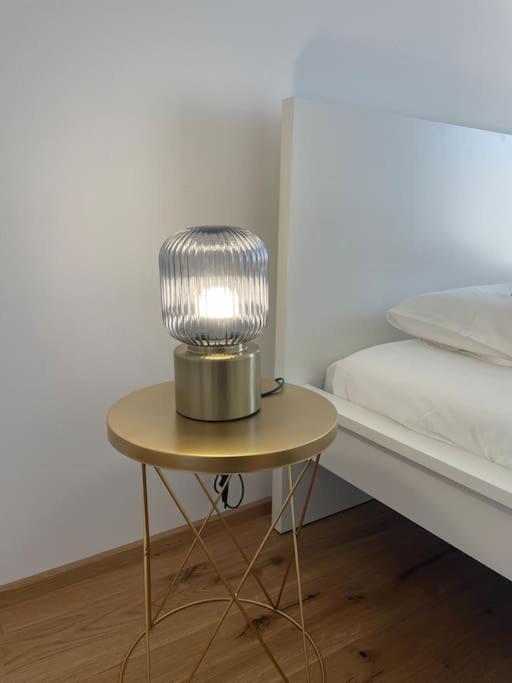 Apartment New & Large 1 Bedroom In Center-terrace & Parking - 142-100 *